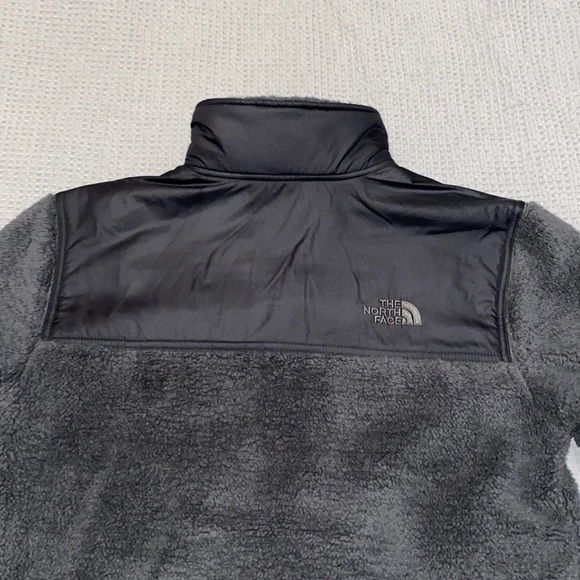 The North Face pullover - Picture 3 of 4